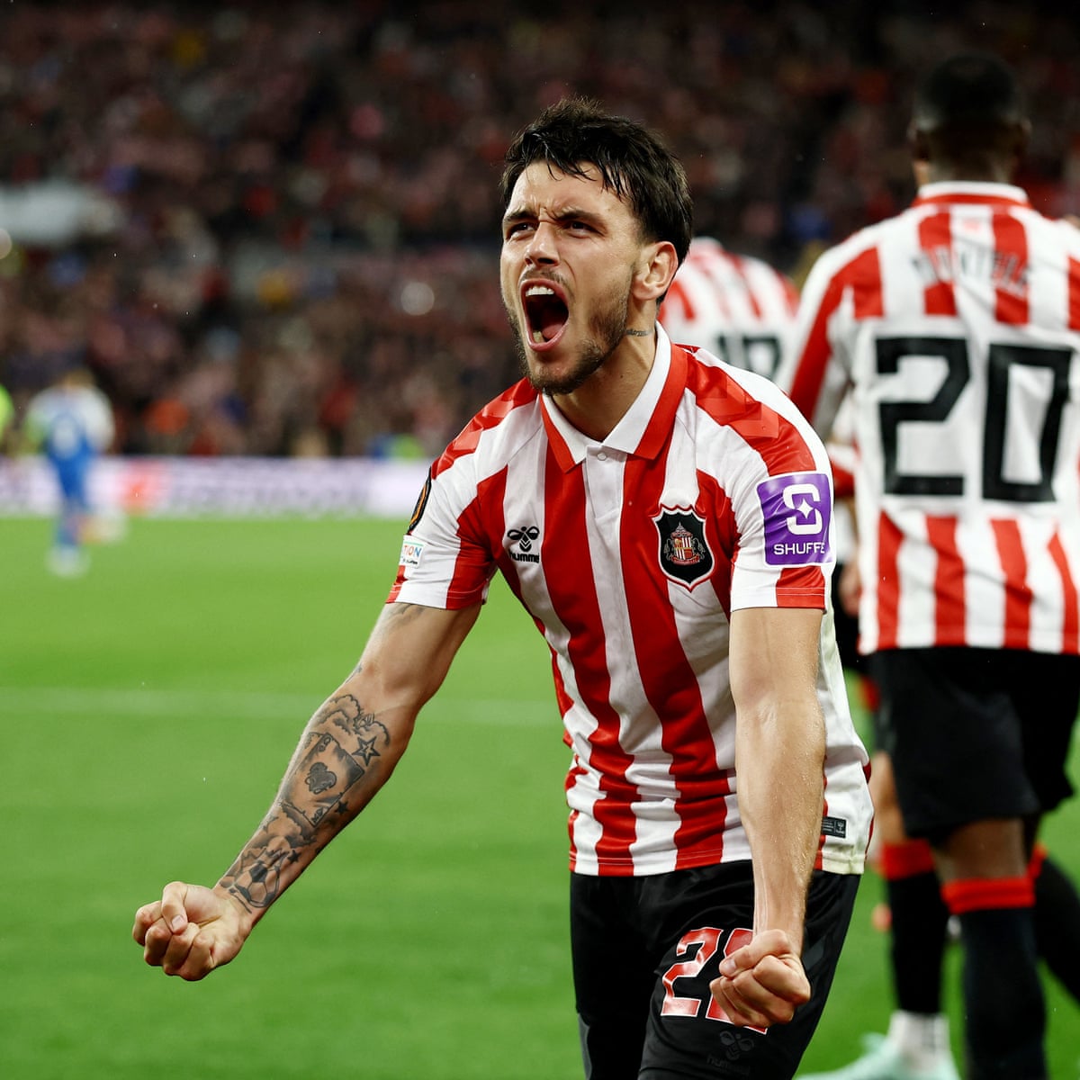 Enzo Le Fée faz as pazes no local enquanto o Sunderland supera o AZ