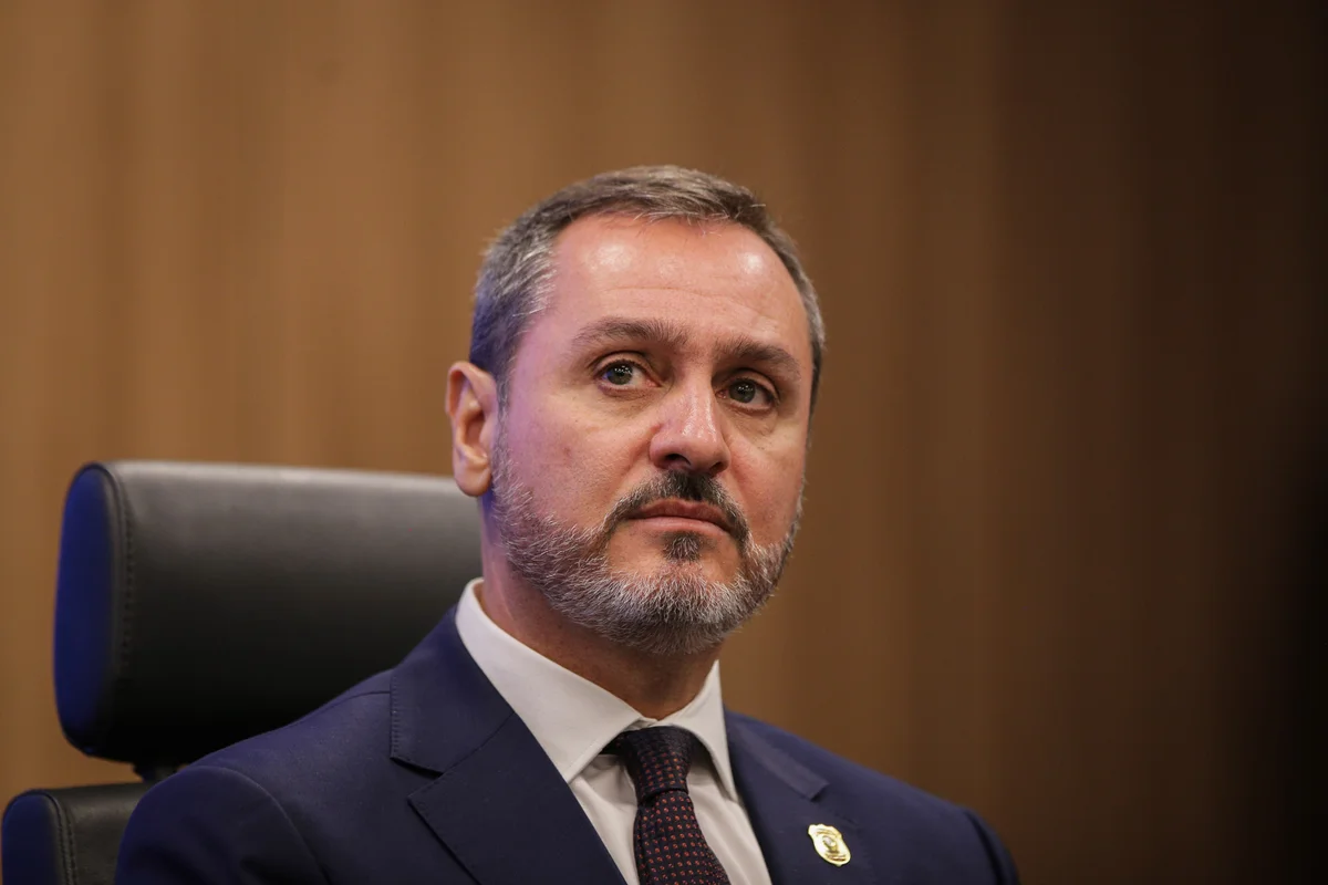 Fachin pede manifestação da PGR sobre afastamento do diretor da PF