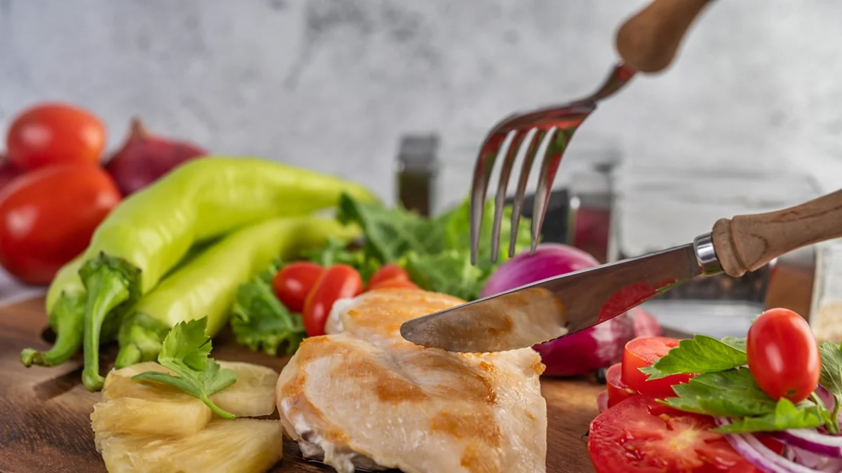 5 receitas saudáveis com frango para variar o cardápio sem perder o sabor