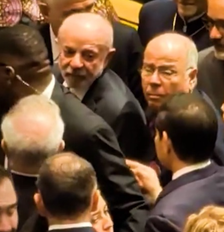 Lula olha para trás, mas não cumprimenta Marco Rubio durante Assembleia Geral da ONU Foto: Reprodução/Redes Sociais