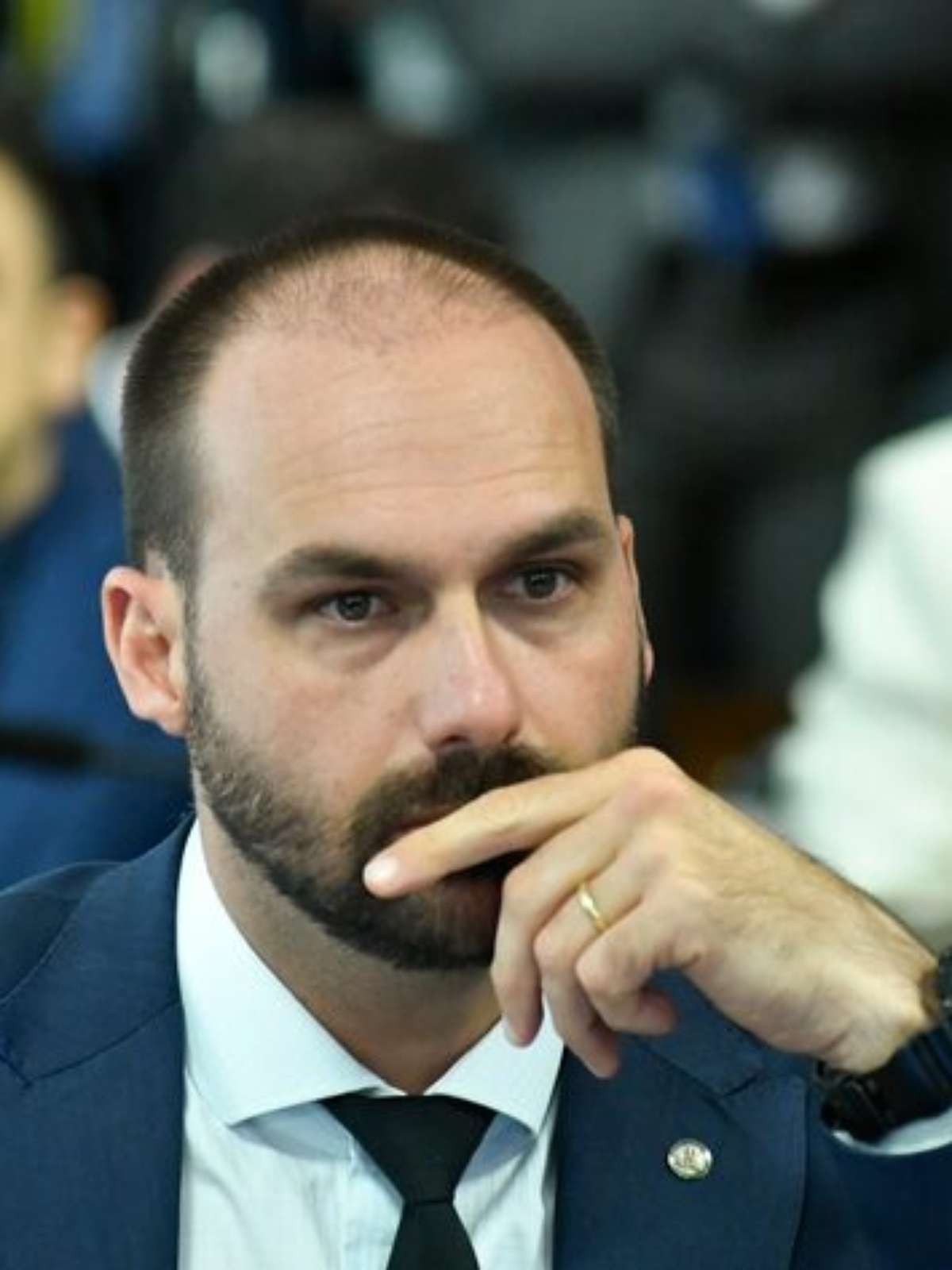 Moraes vota para manter condenação de Eduardo Bolsonaro a 4 anos e 2 meses