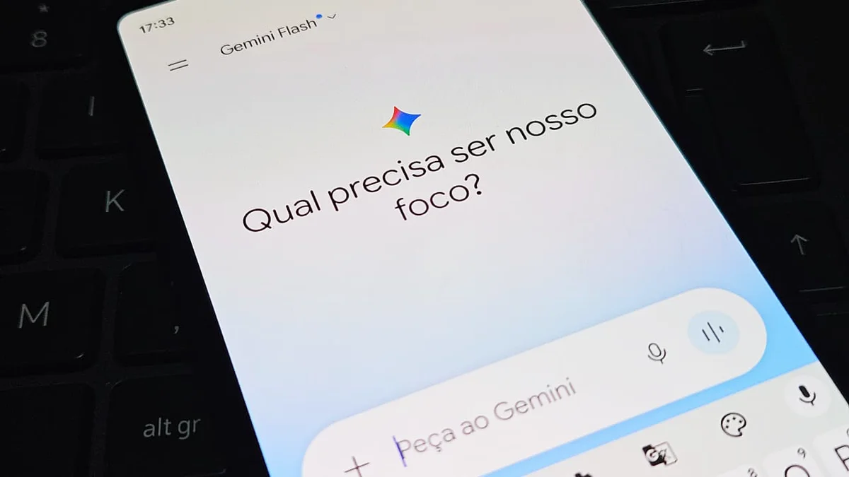 Imagem da matéria: Sem assinatura: Gemini libera recurso que lê e-mails e oferece resumo diário de graça