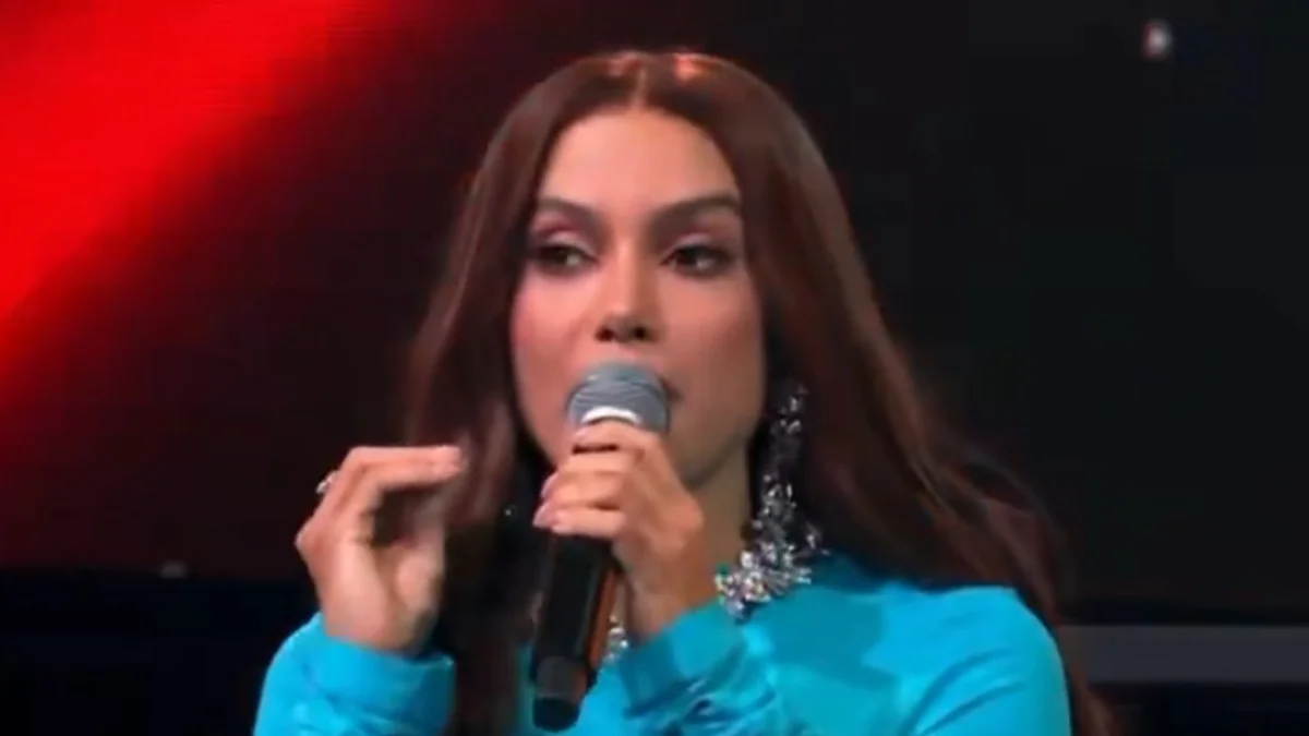 Anitta dá esporro ao vivo em produção do Estrelas da Casa na TV Globo