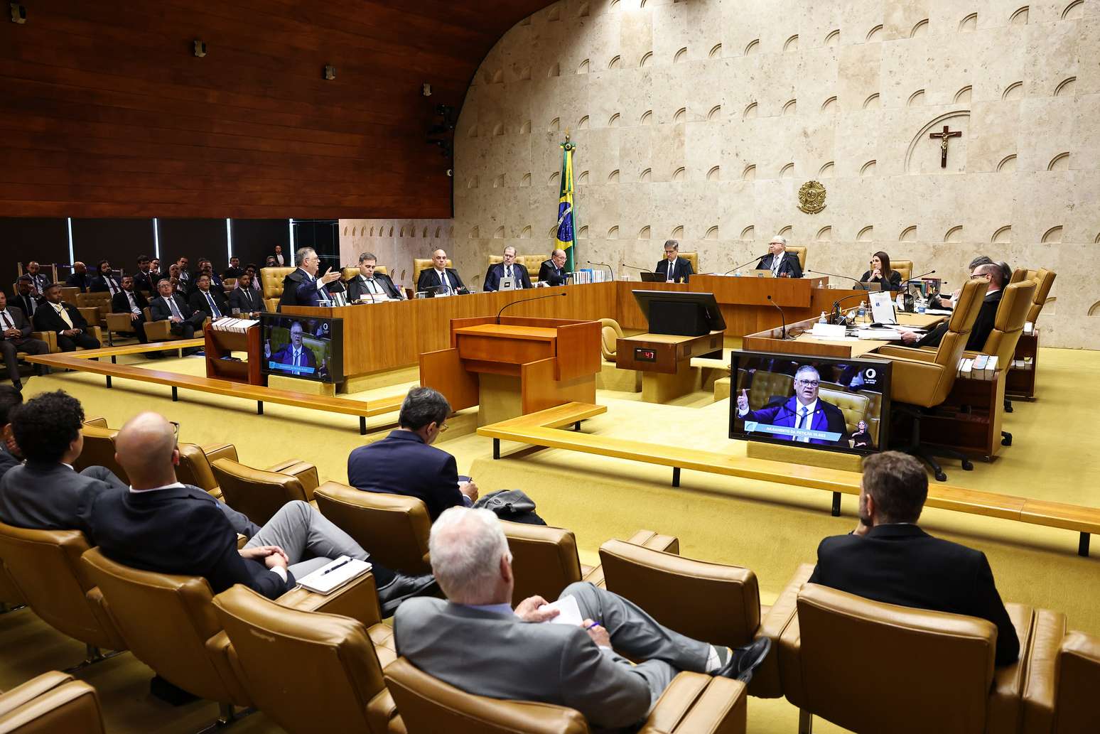 Plen&aacute;rio do STF em sess&atilde;o extraordin&aacute;ria de ter&ccedil;a-feira, 15