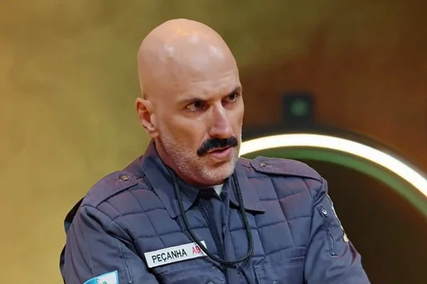 Tabet ironiza repercussão de post sobre Flávio: "Perdão, família miliciana"