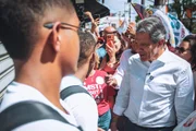 Haddad e Tarcísio escolhem Vale do Paraíba para corpo-a-corpo com eleitor