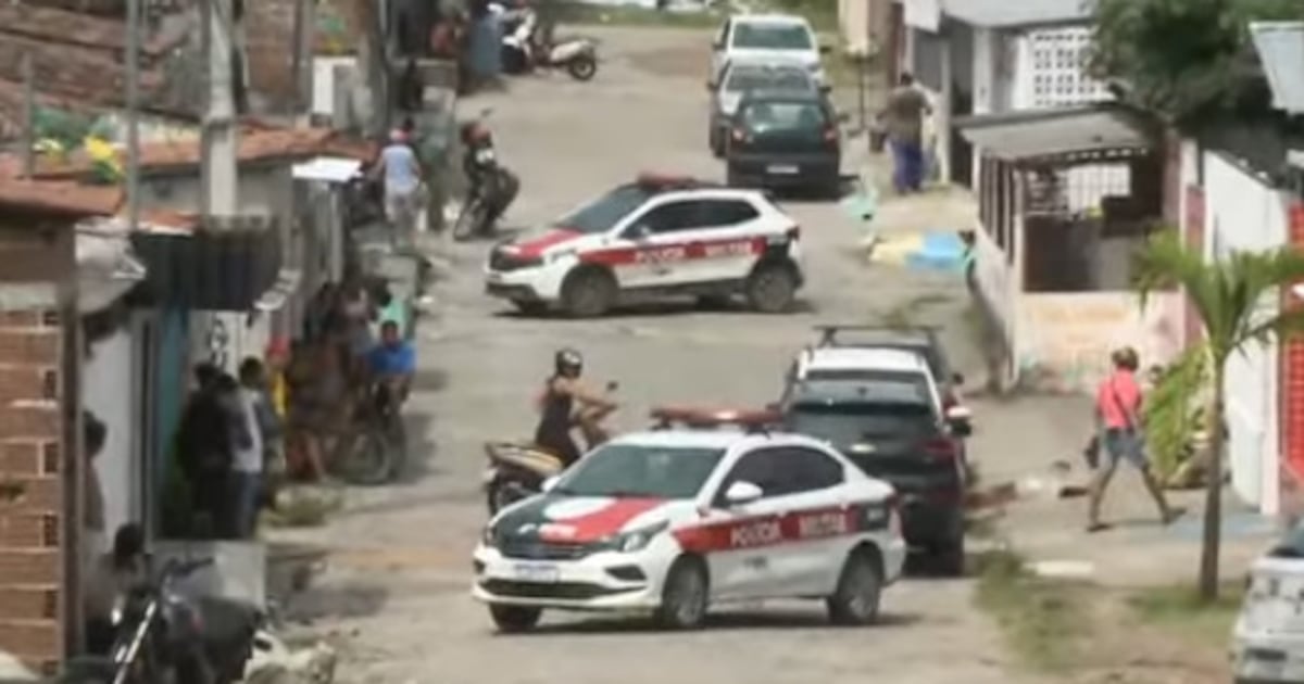 Homem é morto dentro de cozinha comunitária ao tentar fugir de atiradores, no Costa e Silva